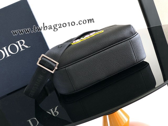 Dior专柜新款AND KAWS限定系列迪奥高仿原单Rider2.0拉链式信使包 djfk1728